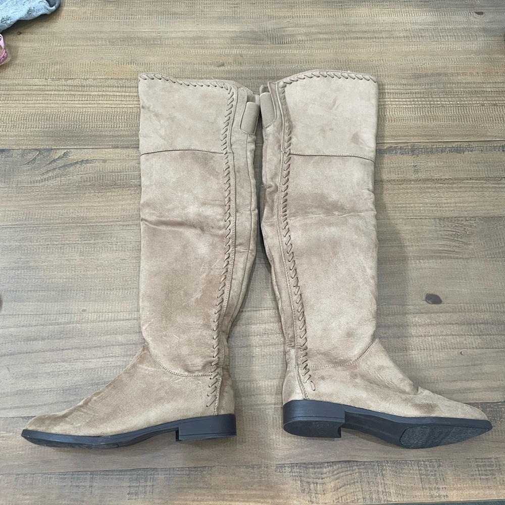 XOXO suede boots-please read sole measurements for sizing!!!